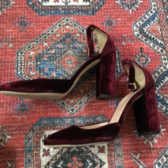 J. Crew velvet heels - WORN ONCE! Size 7.5 - Picture 3 of 7